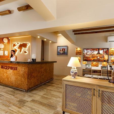 Hotel Gran Via Alsancak à İzmir Extérieur photo