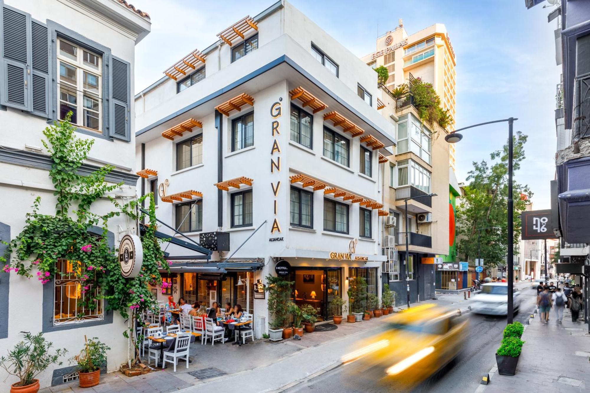 Hotel Gran Via Alsancak à İzmir Extérieur photo
